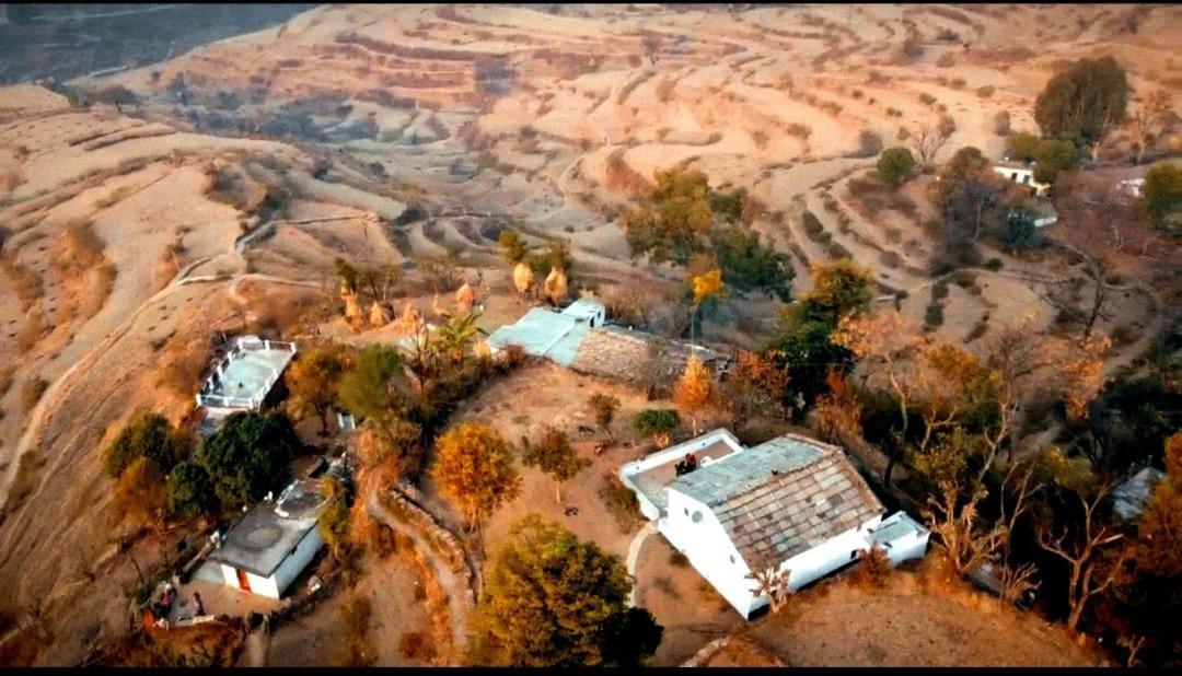 Dwarahat Village Farmstay- Babaji'S Cave Buitenkant foto